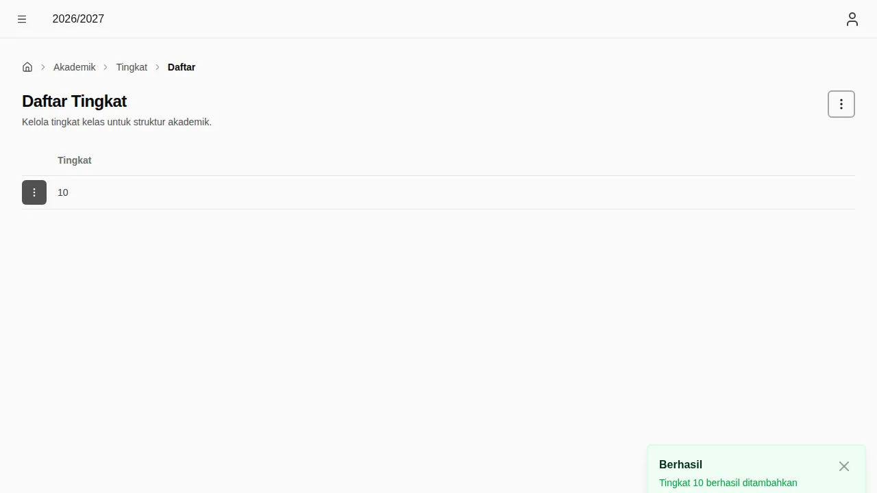 Daftar tingkat kelas setelah tingkat ditambahkan (desktop)